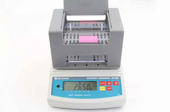 DH - 300 متر كثافة الحبيبات البلاستيكية AC 100V - 240V للمواد PVC / PE