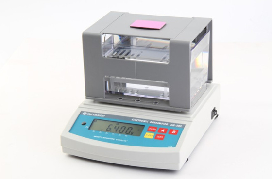 DH - 300 متر كثافة الحبيبات البلاستيكية AC 100V - 240V للمواد PVC / PE